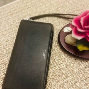 SOLD‼️Marc Jacobs Black Leather Wallet